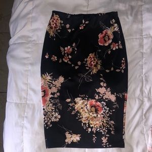 Agaci pencil skirt
